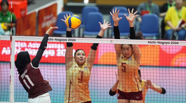 ทีมนักตบสาวไทย ลงสนามตบเอาชนะ อินโดนีเซีย 3-0 เซต ทะลุเข้ารอบรองชนะเลิศ